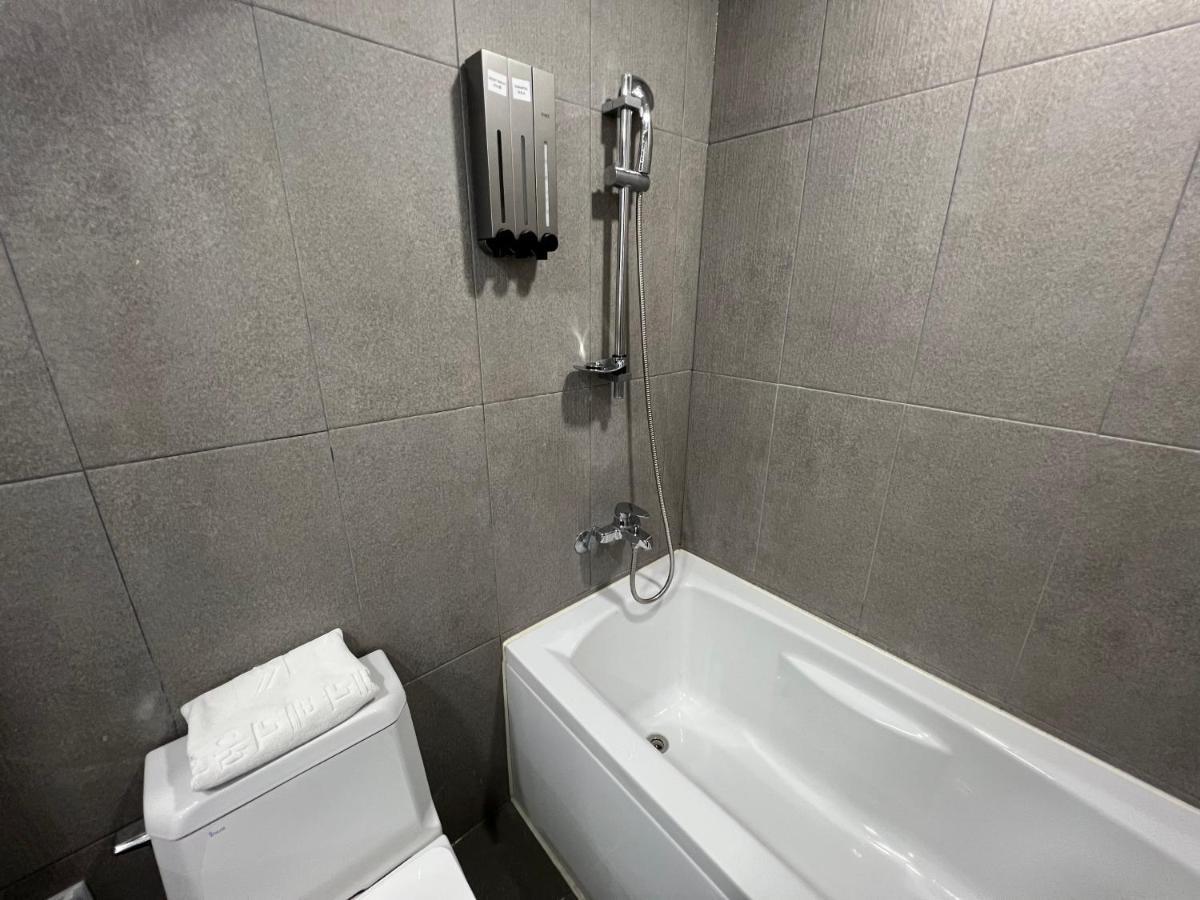 Incheon Rivieraverium Hotel Екстериор снимка